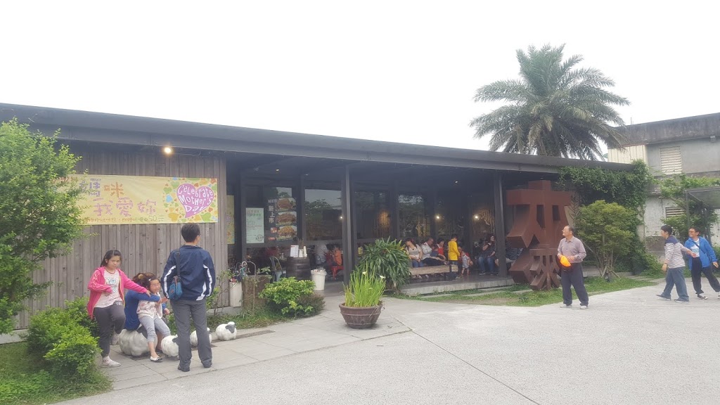 宜蘭冬山河親水公園**來來牛排館**《附菜單》