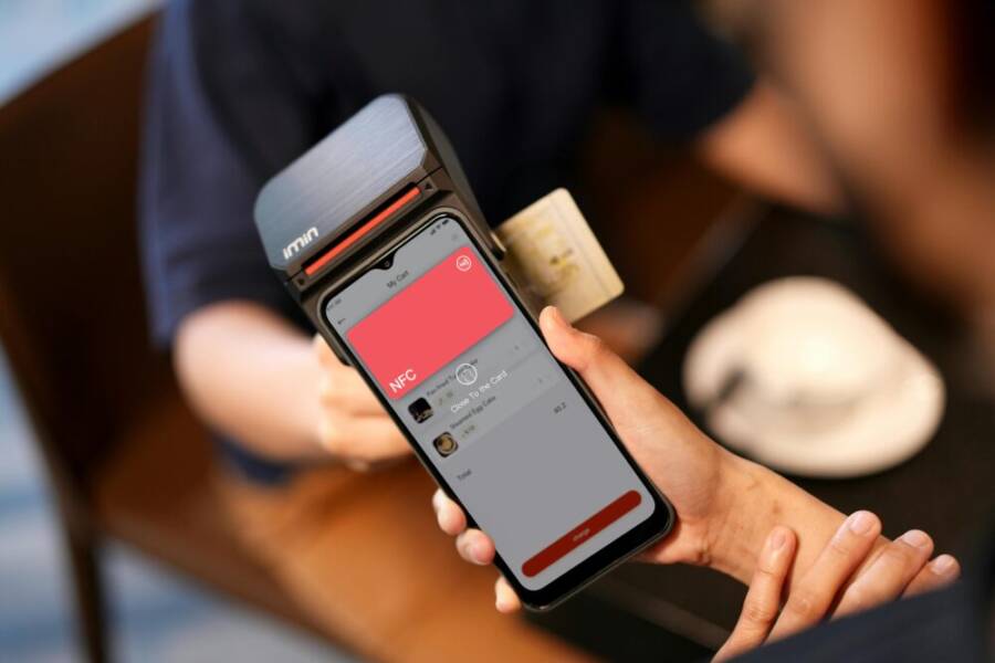 NFC 觸發與桌貼標籤示意