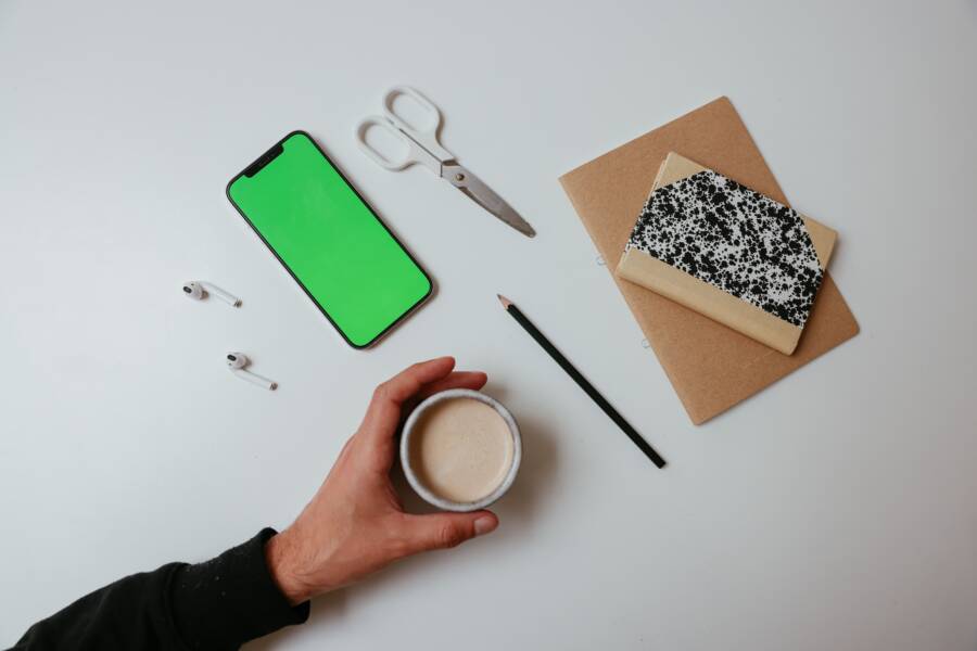 How to Create a 10-Minute Weekly Maintenance Routine for Your Smartphone How to Create a 10-Minute Weekly Maintenance Routine for Your Smartphone