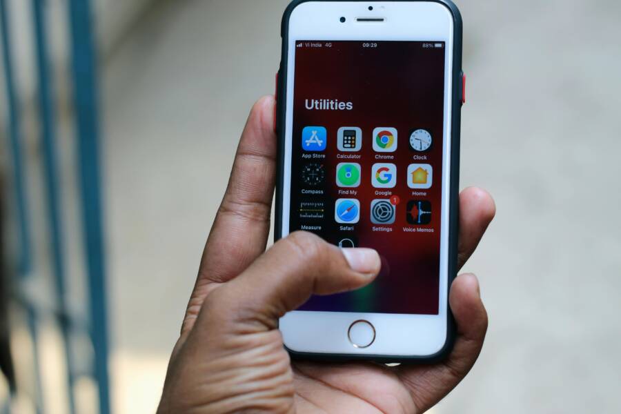 iCloud vs Google One: Choosing the Best Backup for Your Smartphone